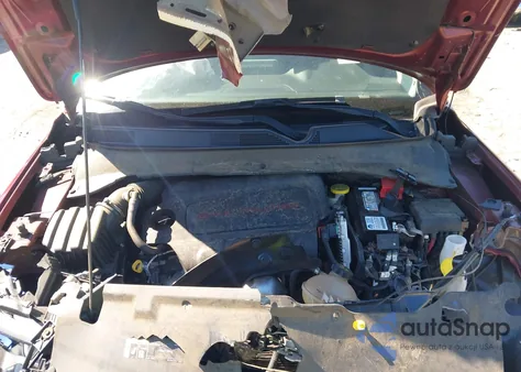 2022 Jeep Compass Latitude 4X4 из США, поврежденный, VIN 3C4NJDBB2NT165521